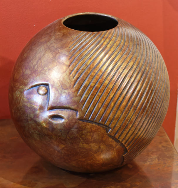 John Suazo / Mary Wycoff, Vase bronze 13x13 SOLD!